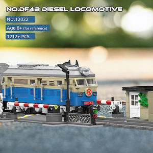 Mould King 12022 – Mould King DF4B Train